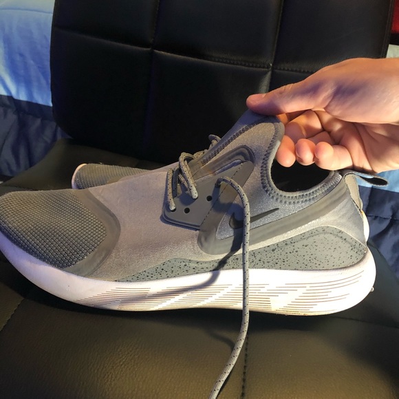 shoes - Picture 1 of 4